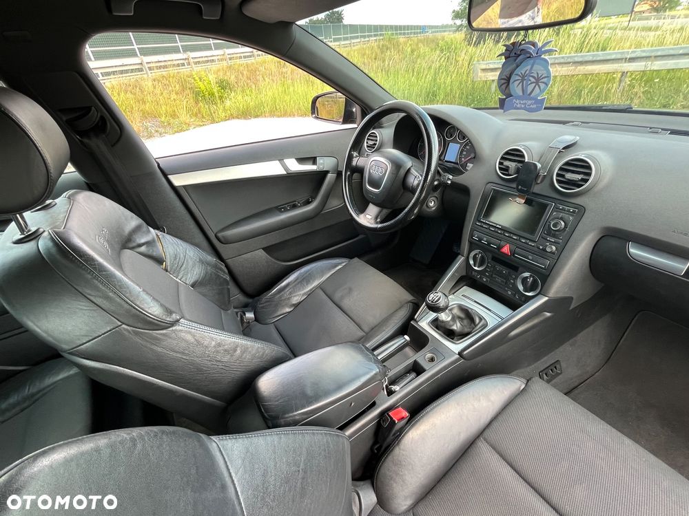 Audi A3 Sportback 2.0 TDI DPF Ambiente - 13