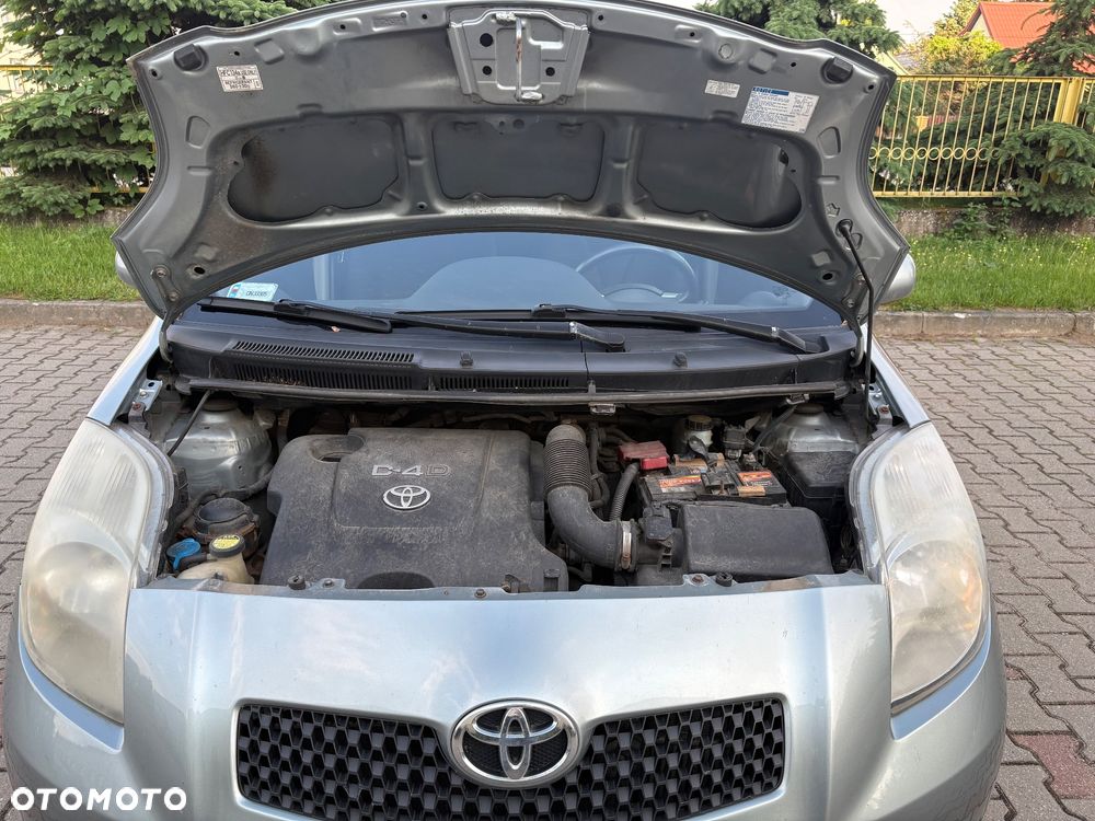 Toyota Yaris 1.4 D-4D Luna - 11