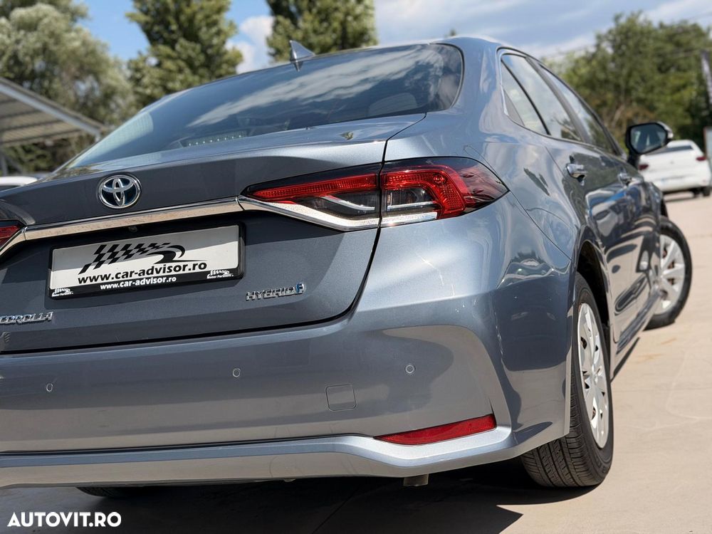 Toyota Corolla 1.8 HSD Business - 14
