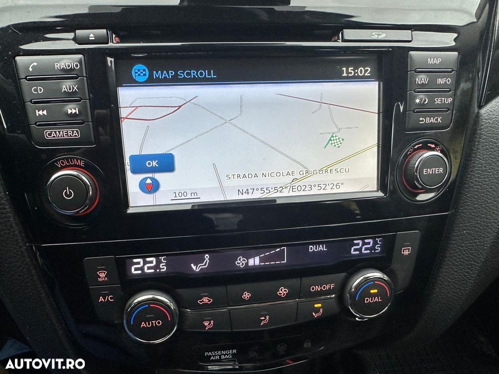 Nissan Qashqai 1.6 DCI Xtronic N-Connecta - 14