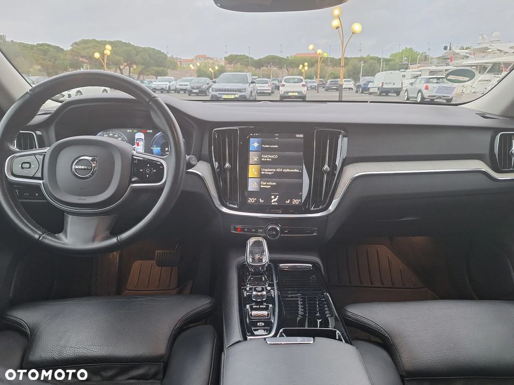 Volvo V60 T8 AWD Plug-In Hybrid Inscription - 14