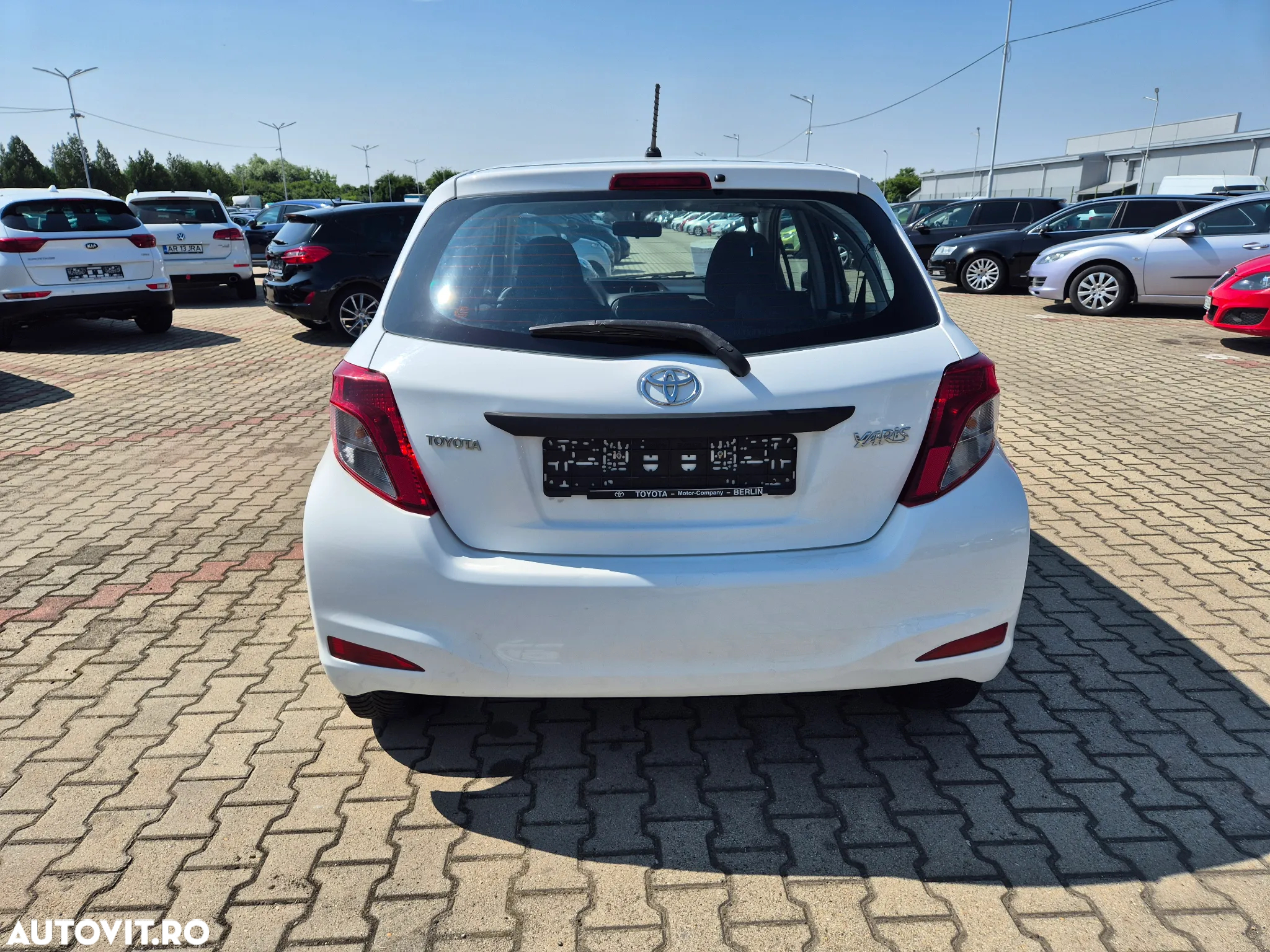 Toyota Yaris 1.4 D-4D Comfort - 11