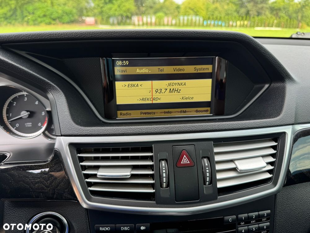 Mercedes-Benz Klasa E 350 CDI 4-Matic BlueEff Avantgarde - 21