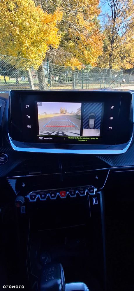 Peugeot 208 PureTech 100 GT - 18