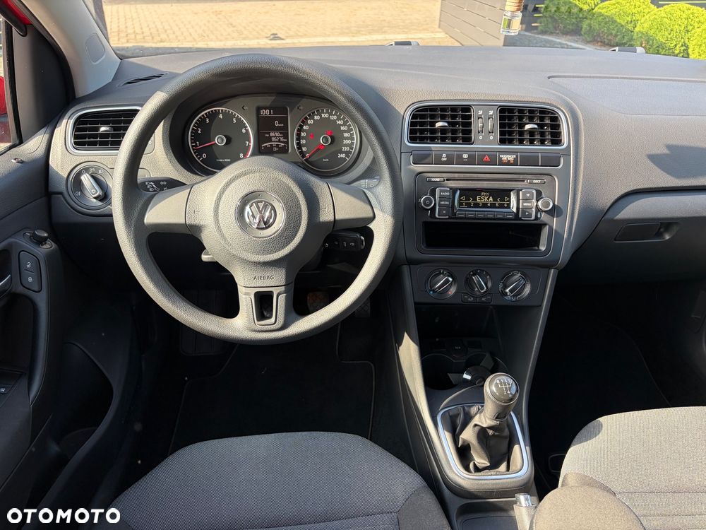 Volkswagen Polo 1.4 16V Comfortline - 9