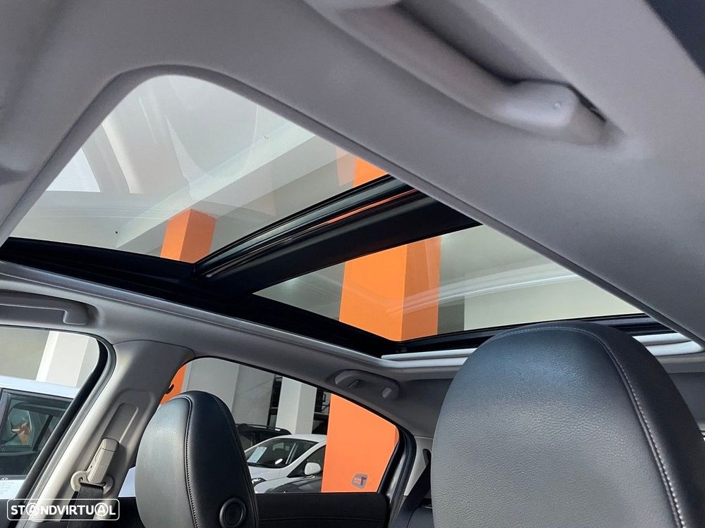 Honda HR-V 1.5 i-VTEC Executive CVT - 28