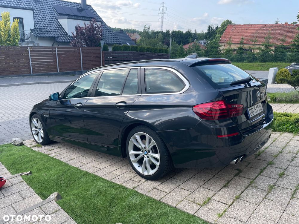 BMW Seria 5 530d xDrive - 28