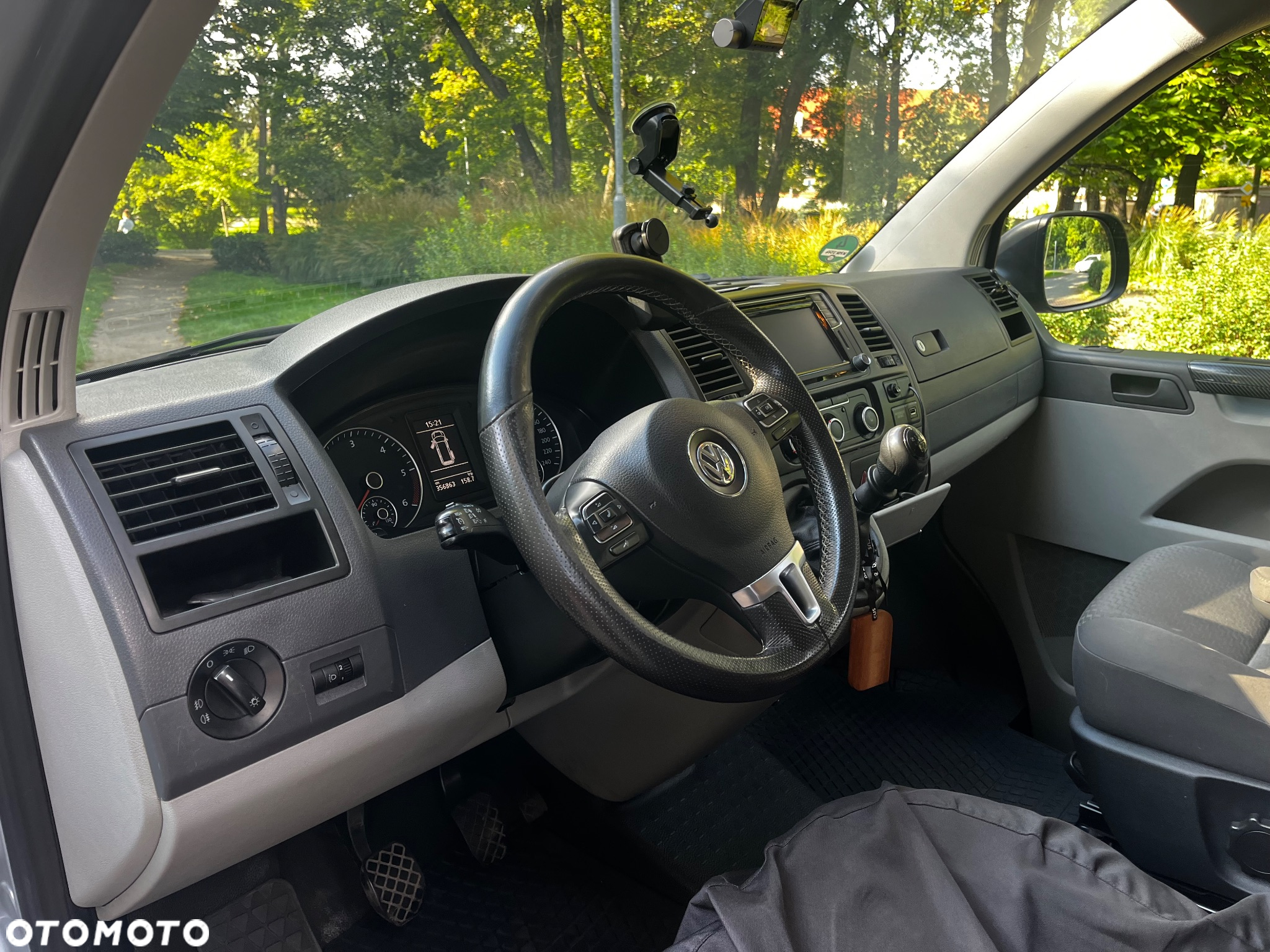 Volkswagen Transporter Multivan Lang Comfortline - 12
