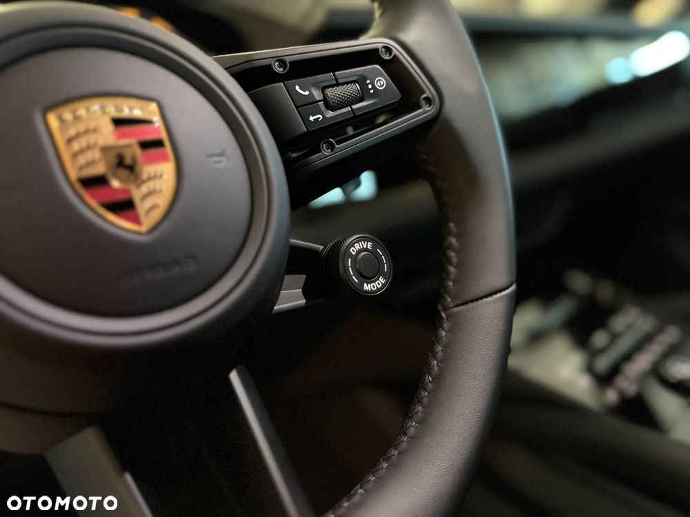 Porsche Cayenne E-Hybrid PHEV Black Edition - 31