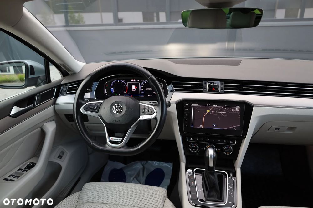 Volkswagen Passat 2.0 TSI 4Mot Elegance DSG - 27