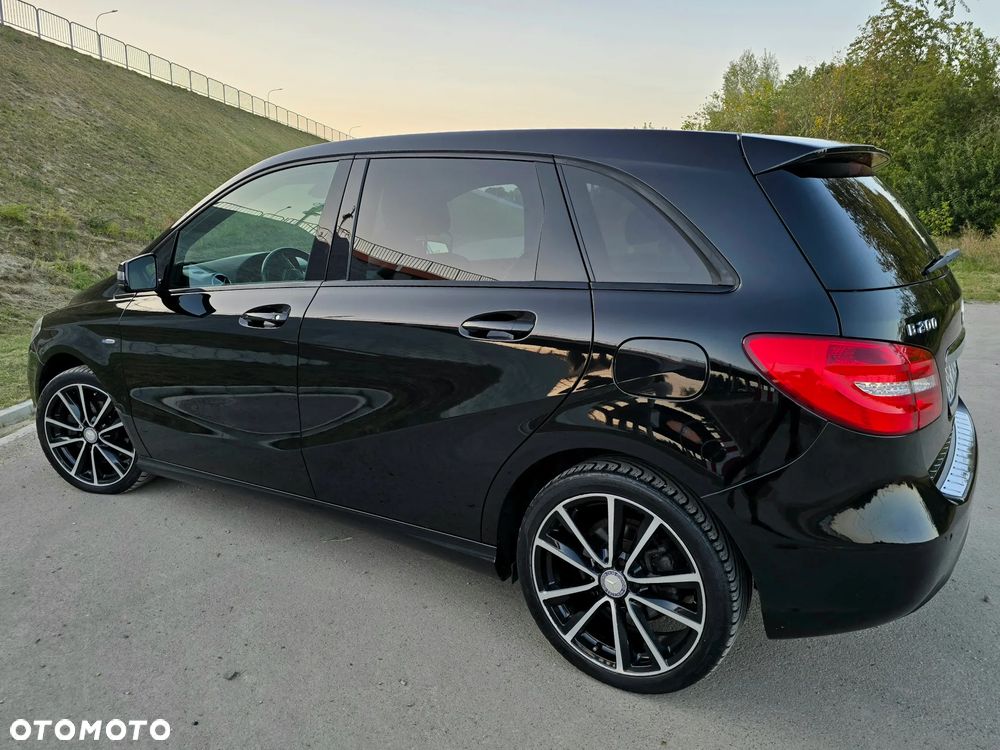 Mercedes-Benz Klasa B 200 BlueEFFICIENCY Edition 1 - 28