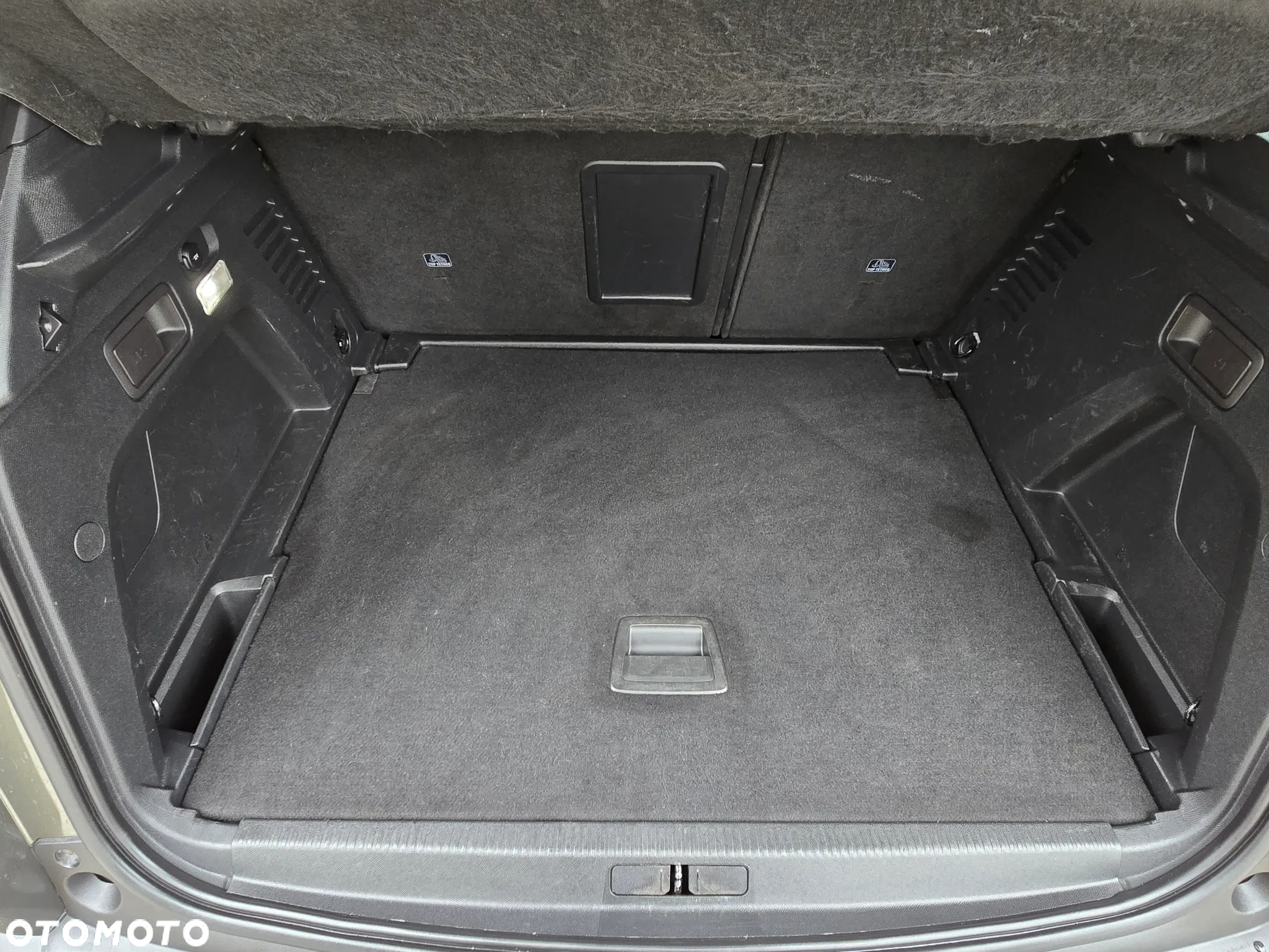 Peugeot 3008 1.5 BlueHDi GT S&S EAT8 - 24
