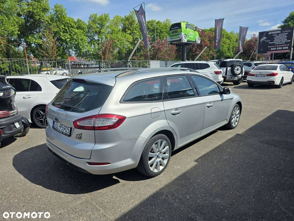 Ford Mondeo 2.0 TDCi Ambiente - 4