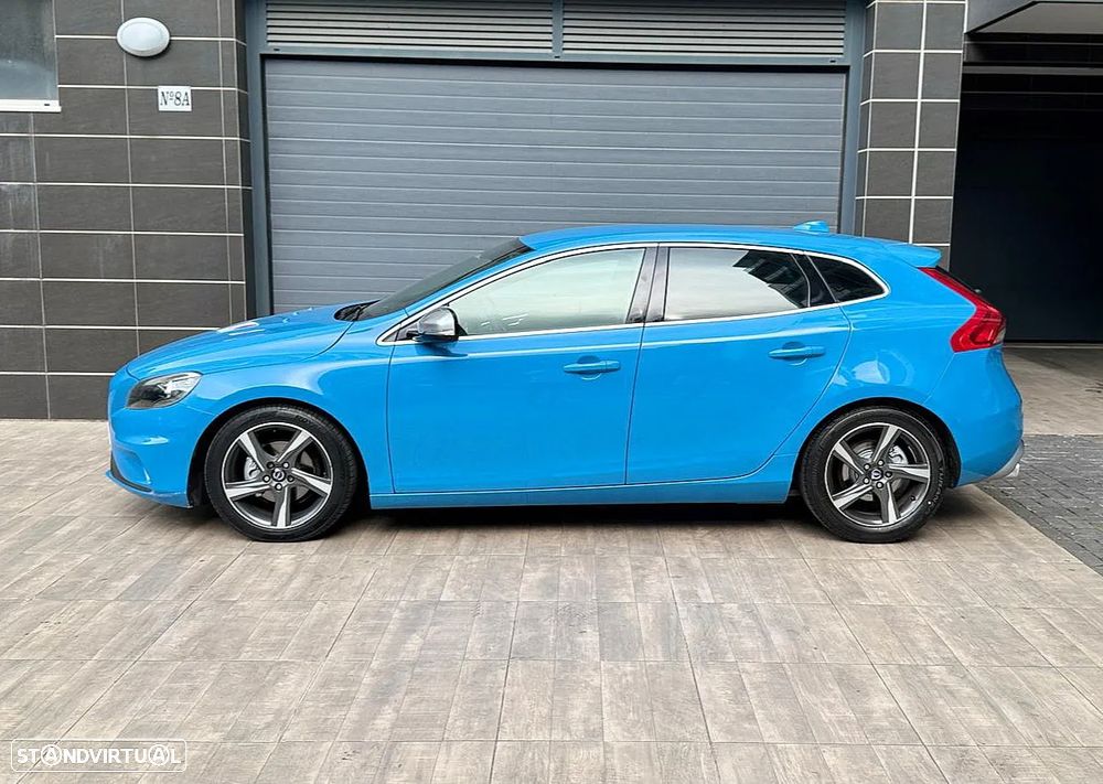 Volvo V40 D2 R Design - 3