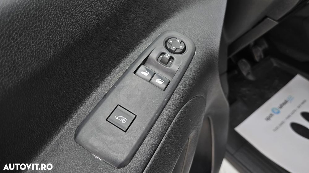 Peugeot Partner - 11