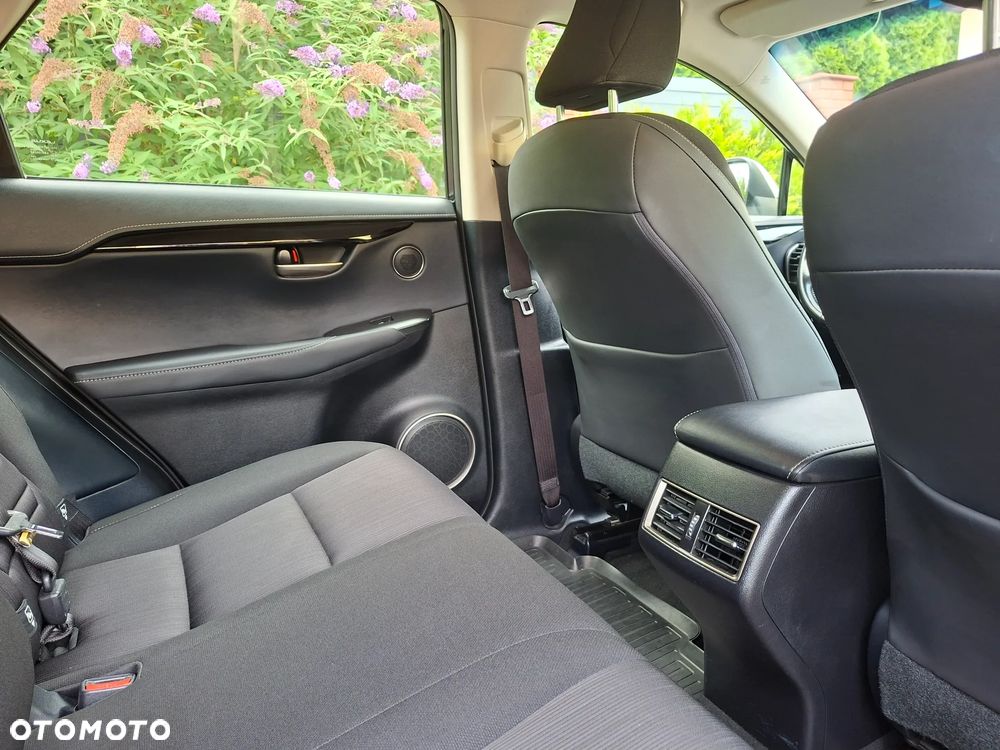 Lexus NX 200t Comfort AWD - 15