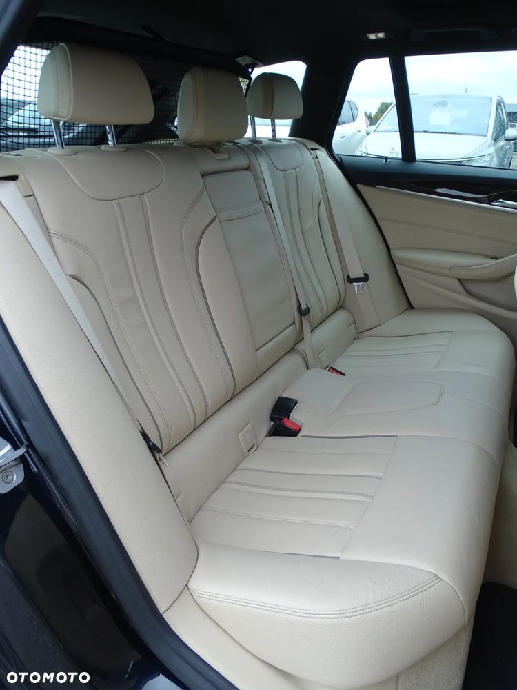BMW Seria 5 530d xDrive M Sport sport - 26
