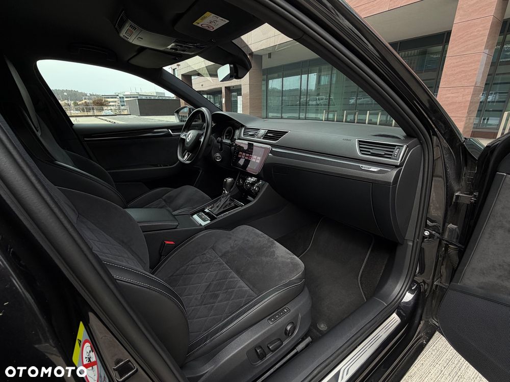 Skoda Superb 2.0 TDI 4x4 Sportline DSG - 32