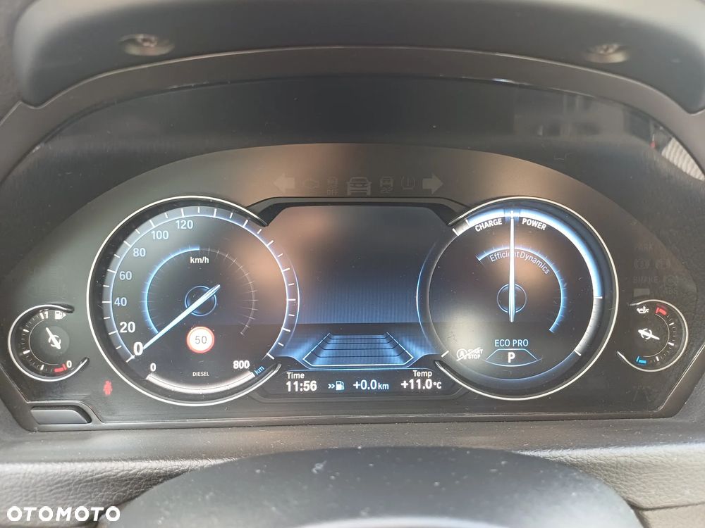 BMW Seria 3 320d M Sport - 35