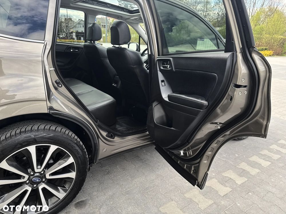 Subaru Forester 2.0 i Platinum (EyeSight) Lineartronic - 31