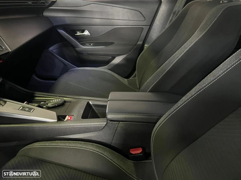 Peugeot 308 SW 1.6 Hybrid Active Pack e-EAT8 - 11