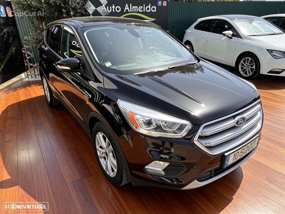Ford Kuga 1.5 TDCi Titanium - 4