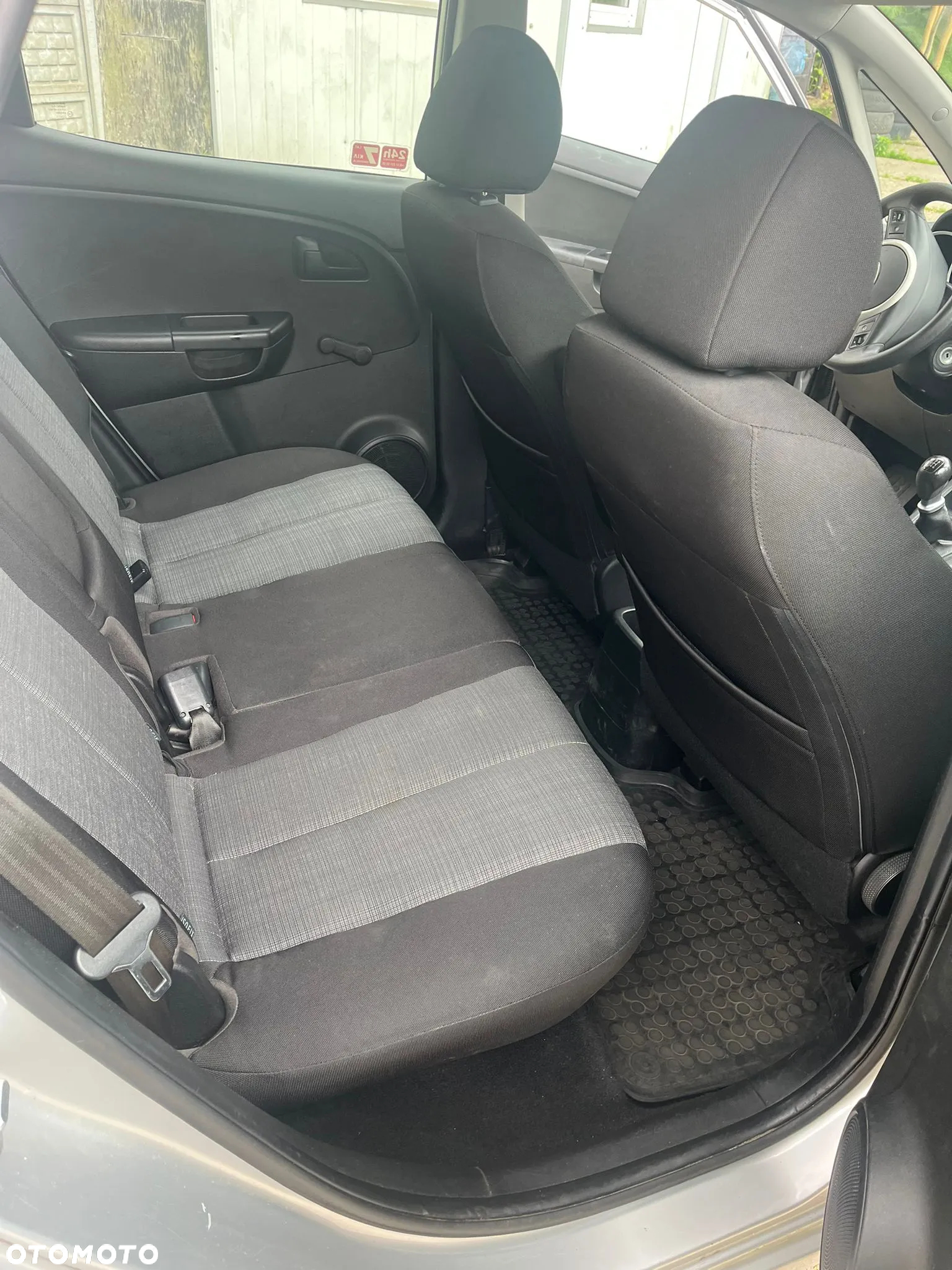 Kia Venga 1.4 CRDi L - 10