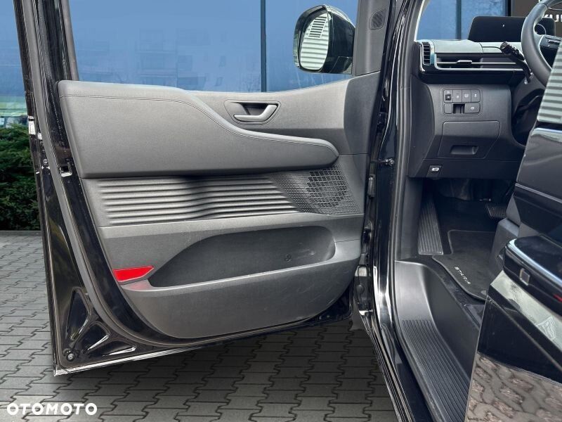 Hyundai Staria 1.6 T-GDI HEV Smart VIP - 25