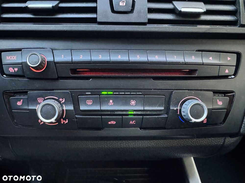 BMW Seria 1 116i Sport Line - 3
