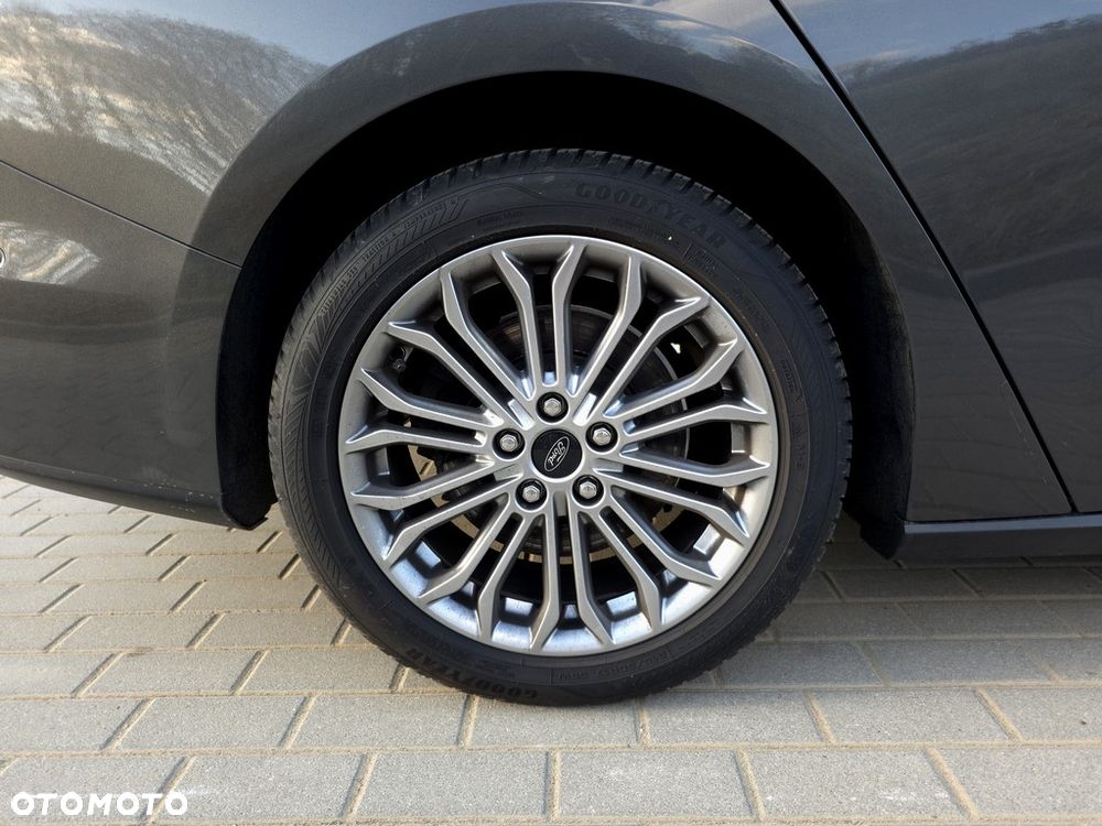 Ford Focus 2.0 EcoBlue Titanium - 26