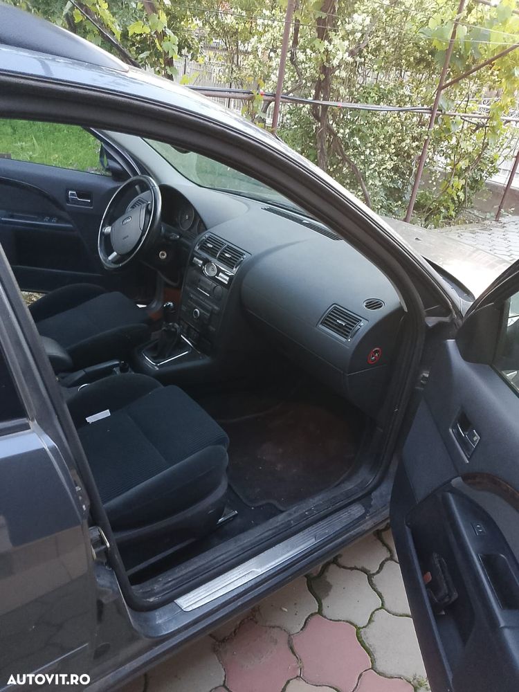 Ford Mondeo - 6