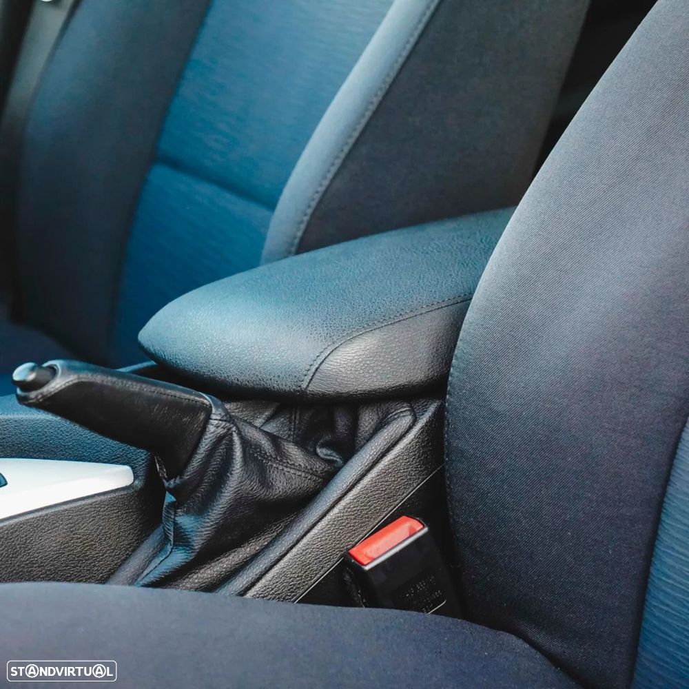 BMW X1 18 d sDrive - 11