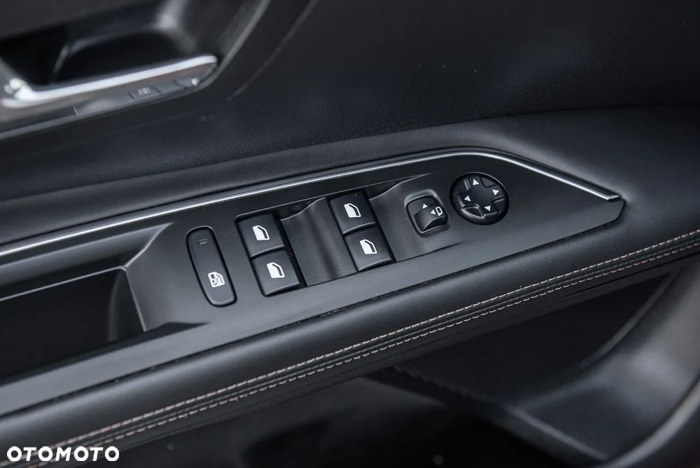 Peugeot 3008 1.6 BlueHDi Allure S&S - 16