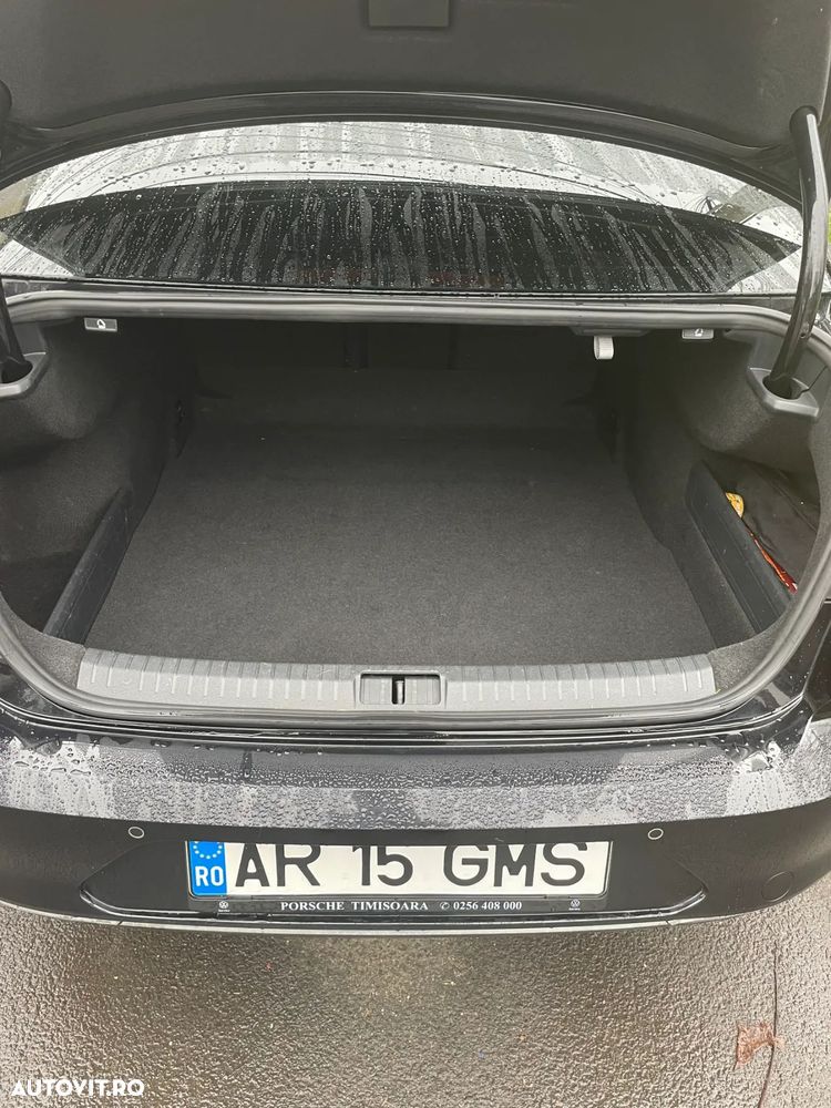 Volkswagen Passat - 21