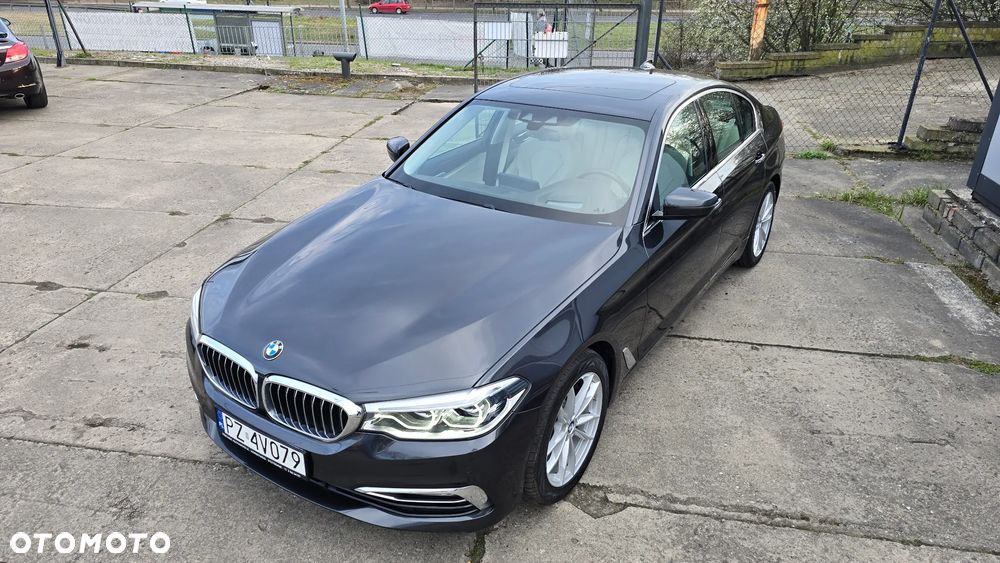 BMW Seria 5 530i Luxury Line - 4