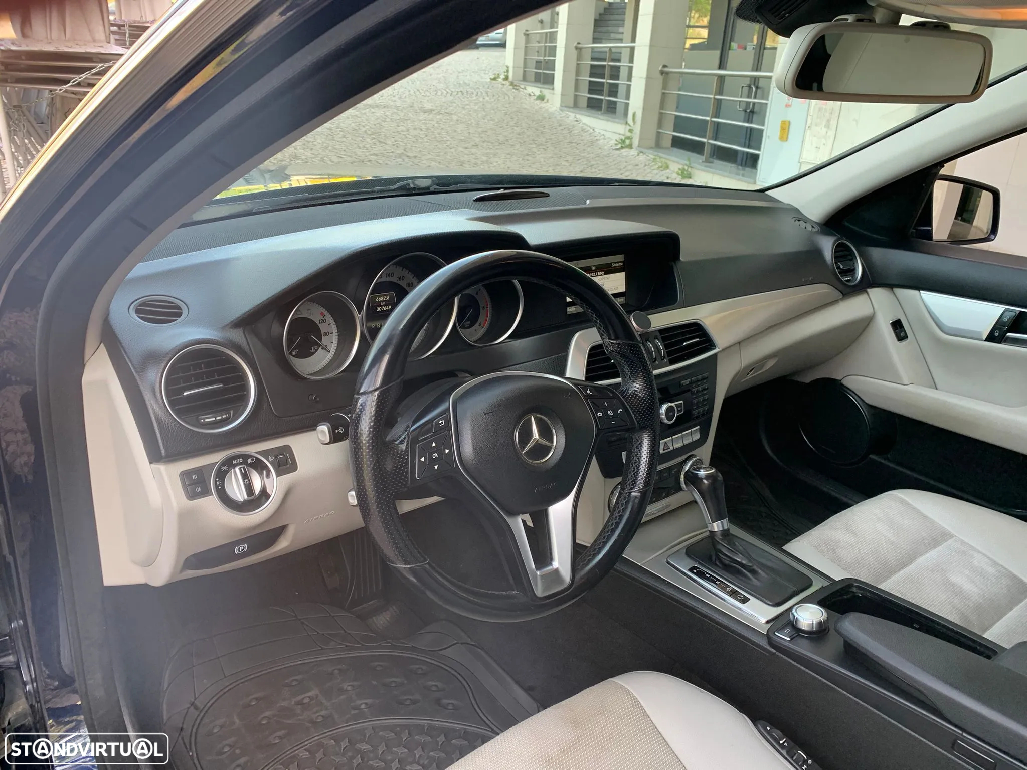 Mercedes-Benz C 250 Station CDI DPF Auto BlueEFFICIENCY Avantgarde - 12