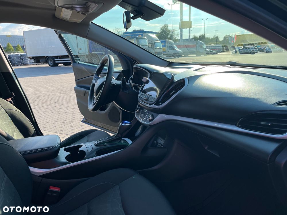 Chevrolet Volt - 18