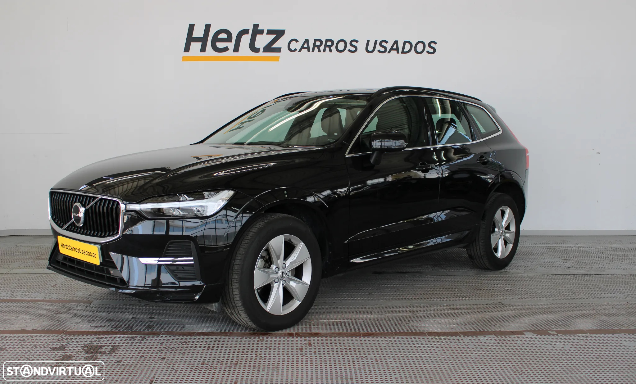 Volvo XC 60 2.0 B4 Momentum Plus - 2