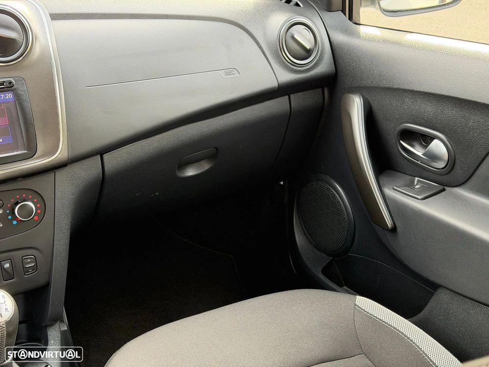 Dacia Sandero 0.9 TCe Stepway - 8