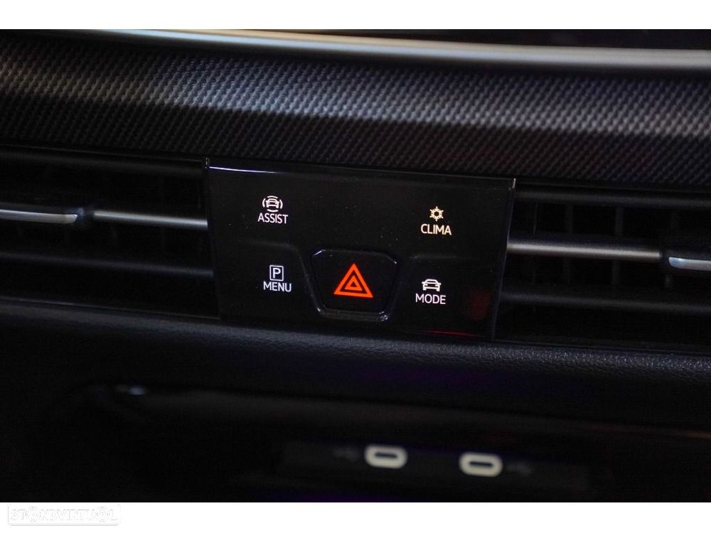 VW Golf 1.5 TSI e-Hybrid GTE DSG - 36
