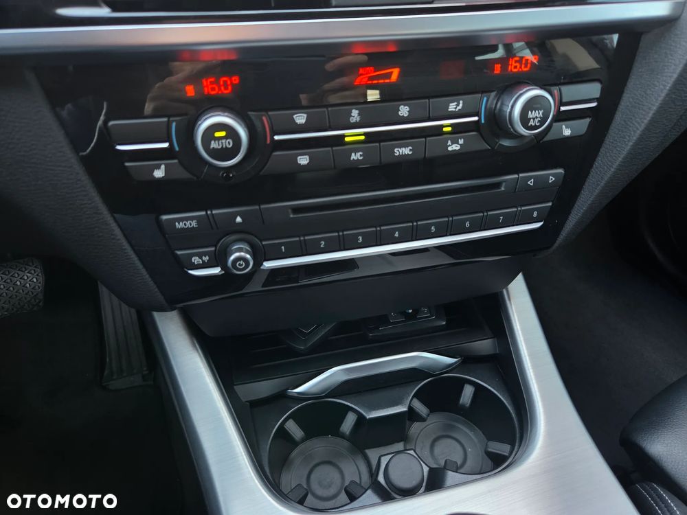 BMW X4 xDrive20d - 27