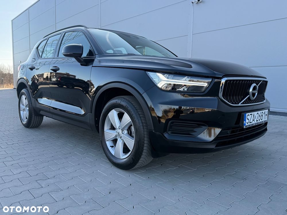 Volvo XC 40 T2 Momentum Core - 2