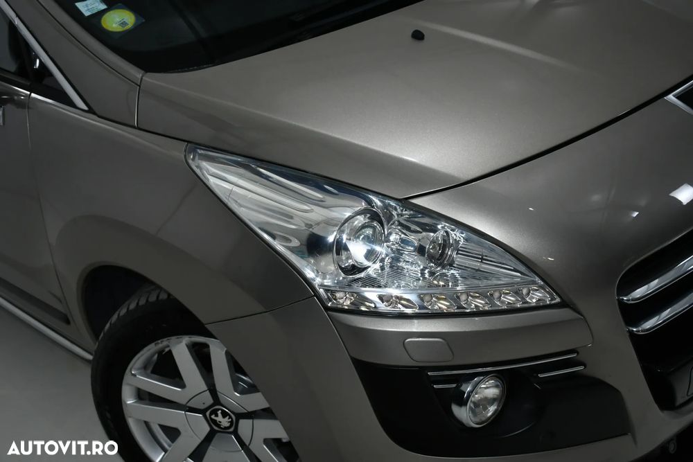 Peugeot 3008 Hybrid4 - 29