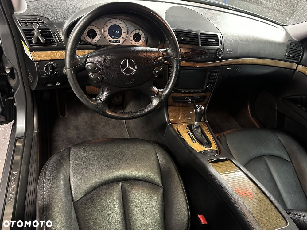 Mercedes-Benz Klasa E - 22