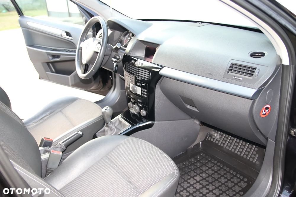 Opel Astra 1.7 CDTI Cosmo - 8