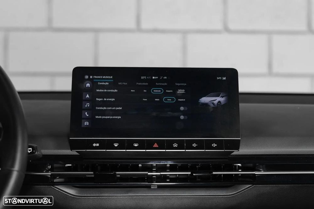 MG MG4 77 kWh Extended Range Luxury - 36