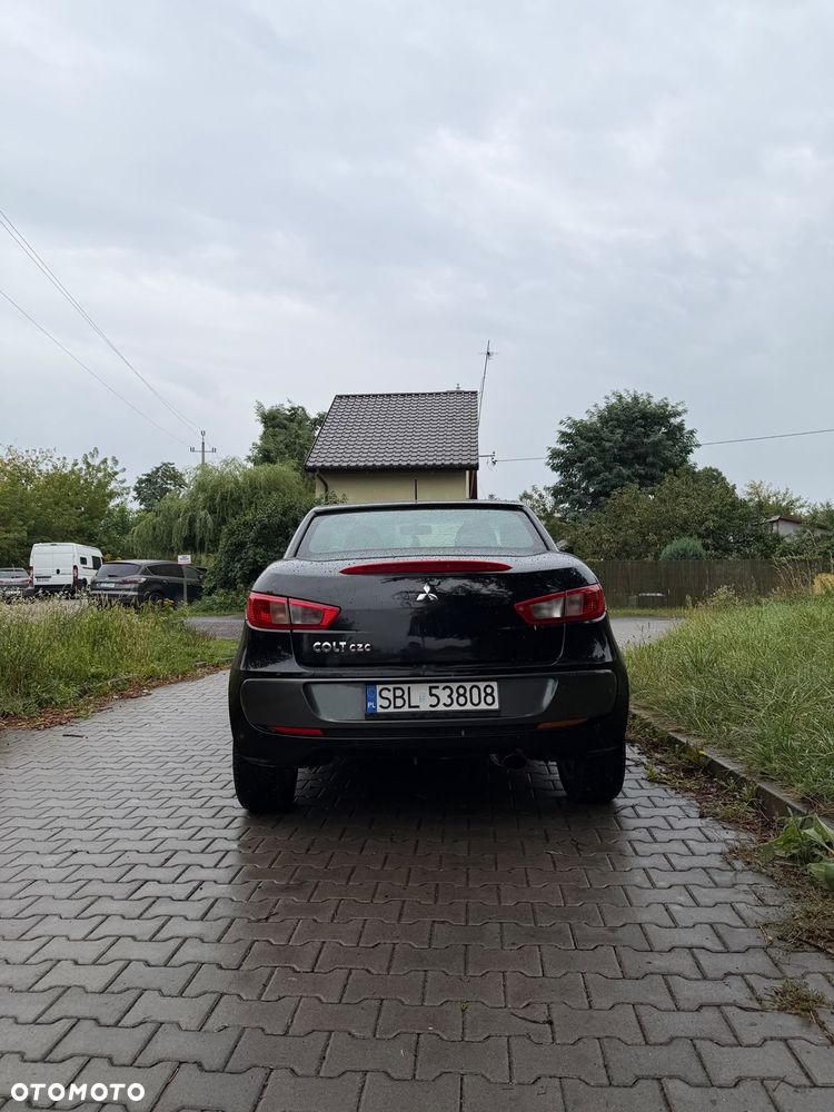 Mitsubishi Colt - 4