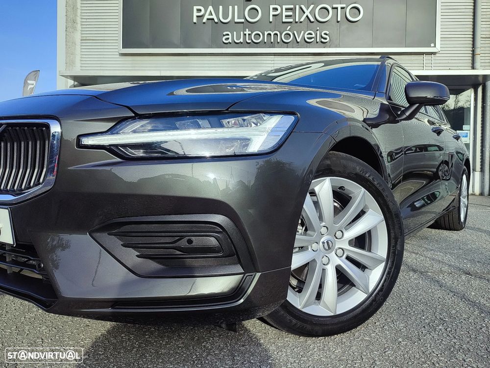 Volvo V60 2.0 D3 Momentum Geartronic - 3