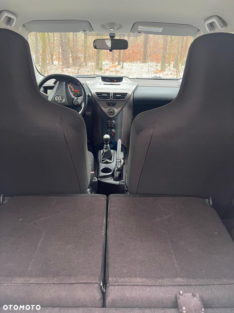 Toyota iQ 1.0 Sol - 11