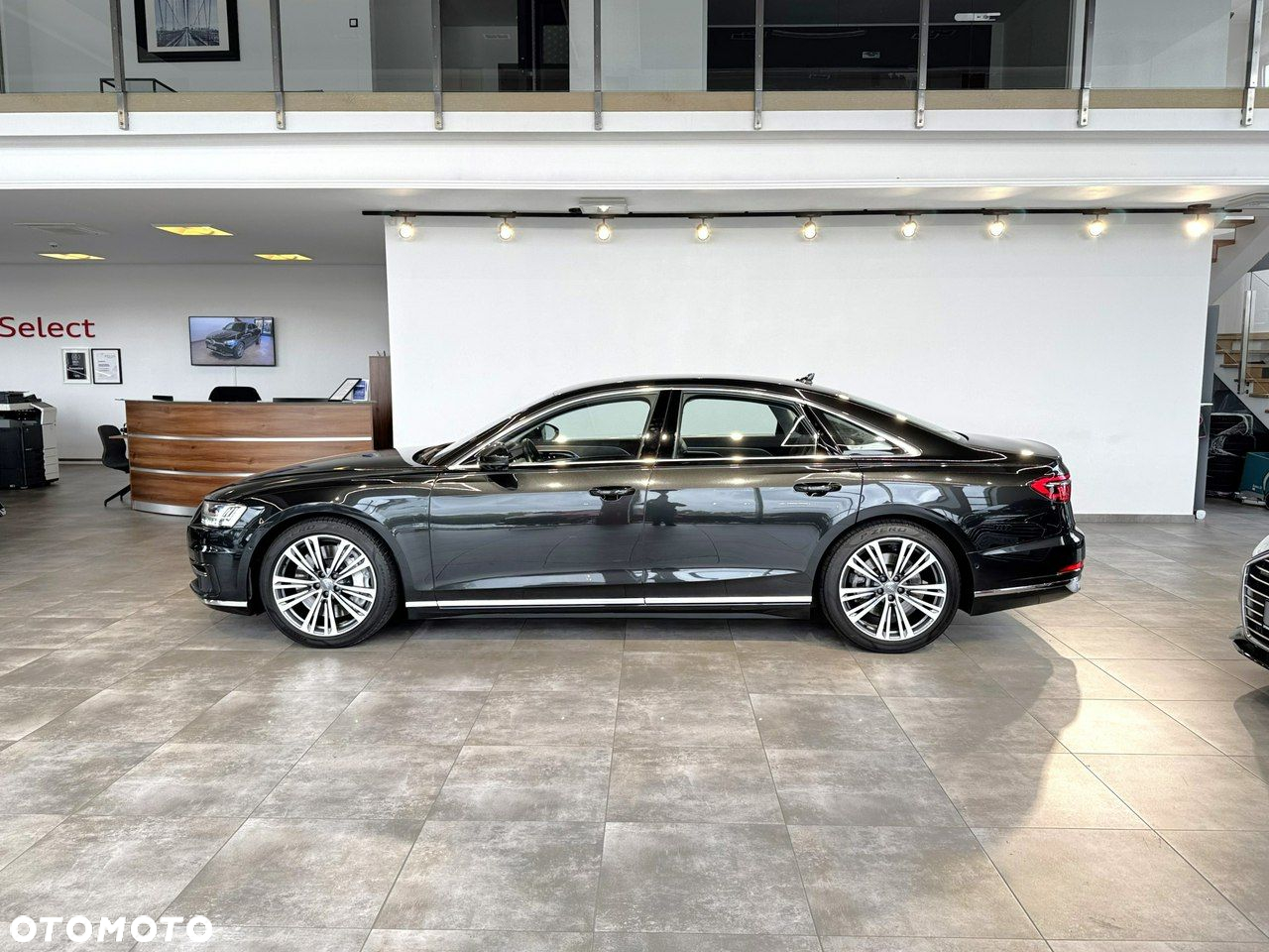 Audi A8 - 5